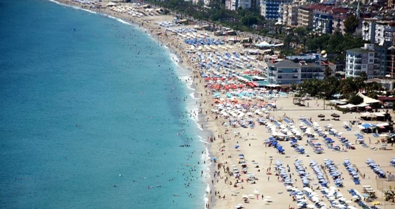 Antalya nüfusunun iki katı turist ağırladı