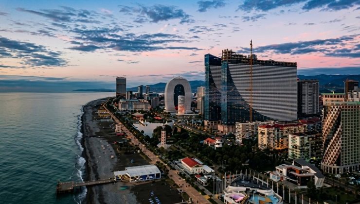 Batum Turu Nasıl Yapılır? Otobüs mü VIP Araç mı Tercih Edilmeli?